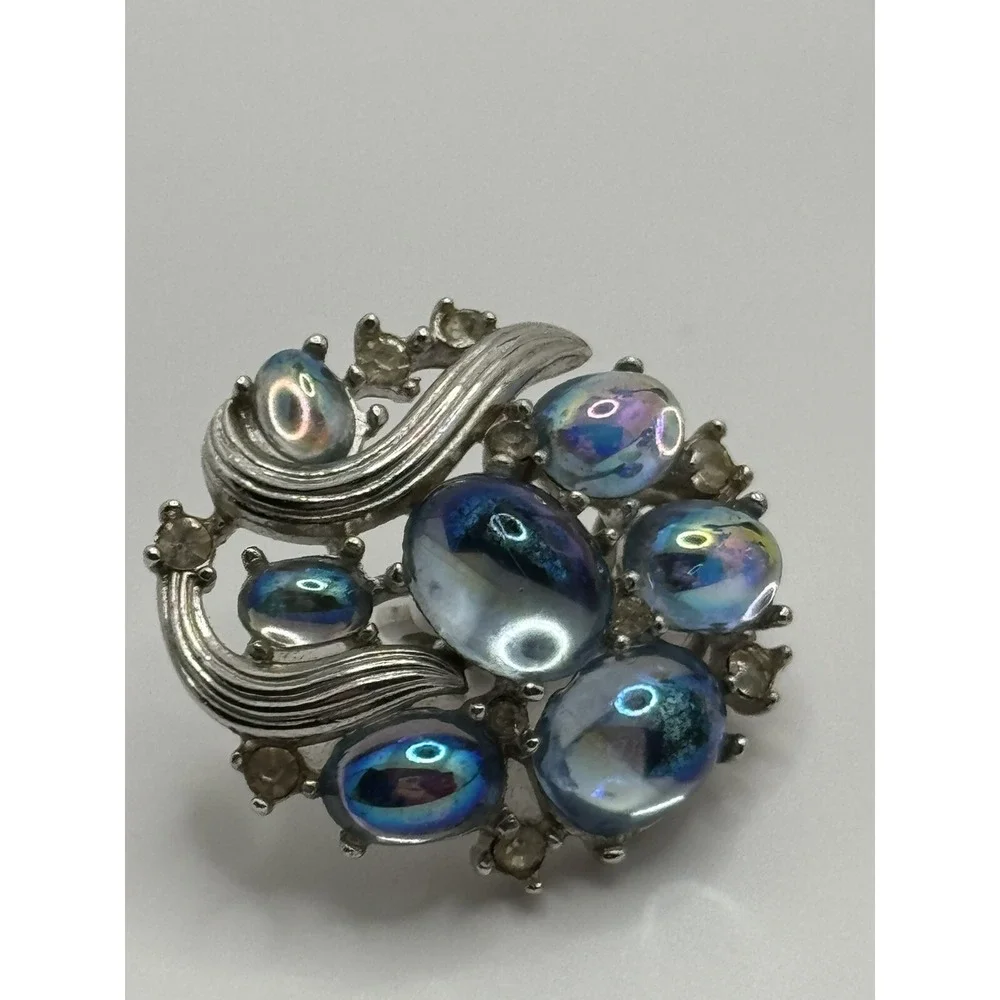 Vintage Crown Trifari Reflection Jewels of Fantasy Cabochon Clip On Earrings